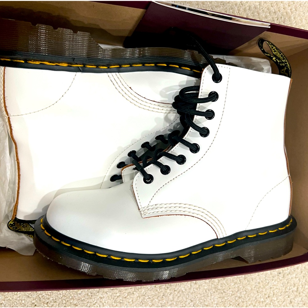 Dr Martens 1460 Vintage Quilon White